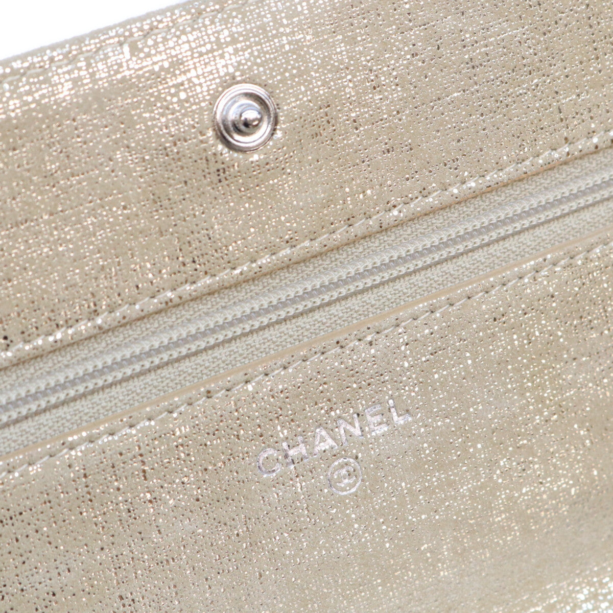 CHANEL シャネル 19番 ゴールド レザー シルバー金具 マトラッセ ココマーク チェーンショルダーウォレット ショルダーバッグ