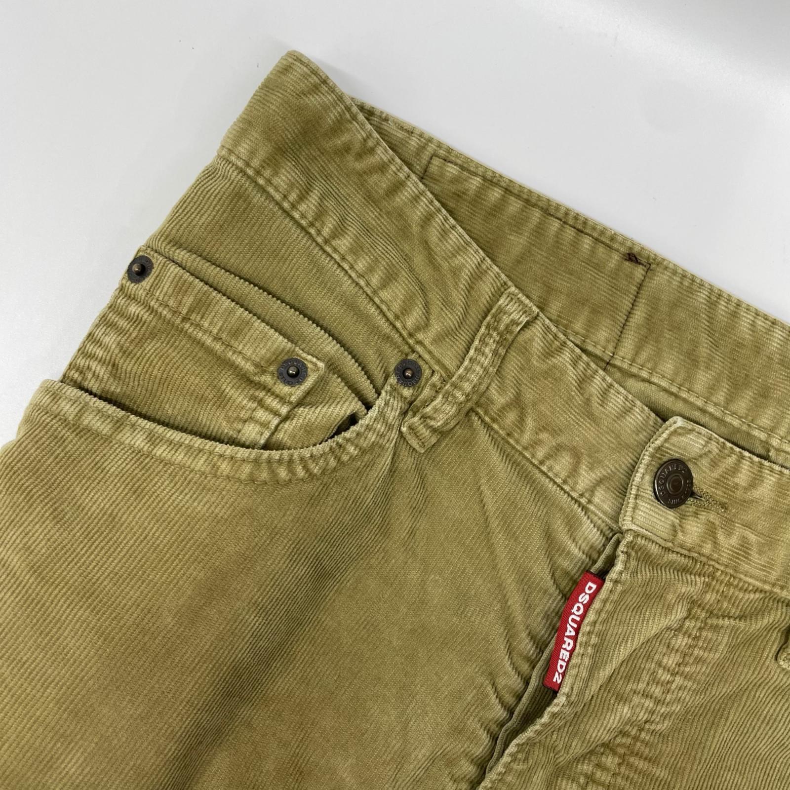 DSQUARED2 ディースクエアード カーキ ボタンフライ 革タグ コーディロイパンツ ボトムス
