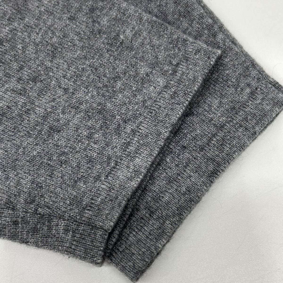 BAFY バフィー 【BEAMS別注】グレー カシミヤ100 ボートネックニット トップス
