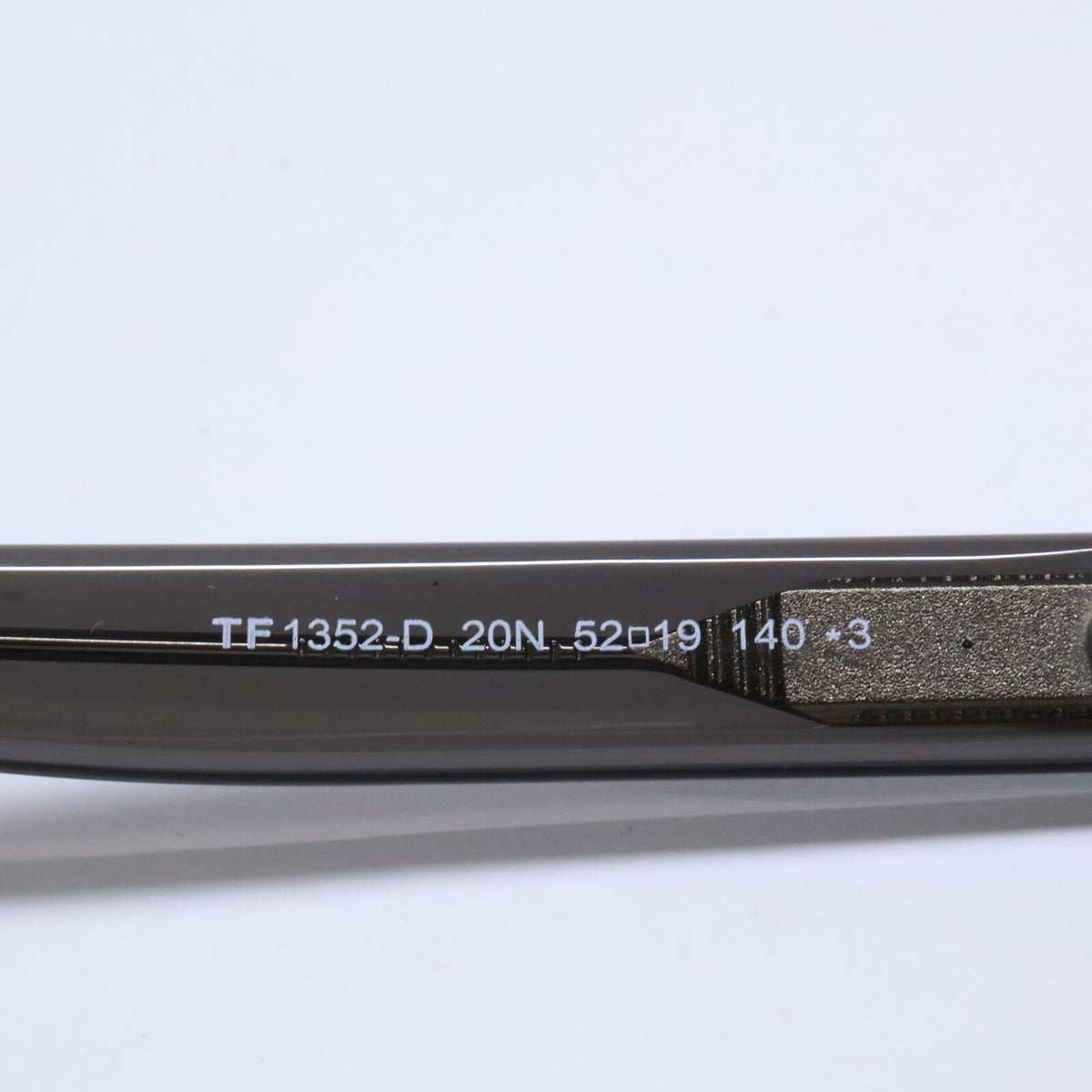 TOM FORD トムフォード FT1352-D/S 20N クリアグレー アジアンフィットサングラス サングラス