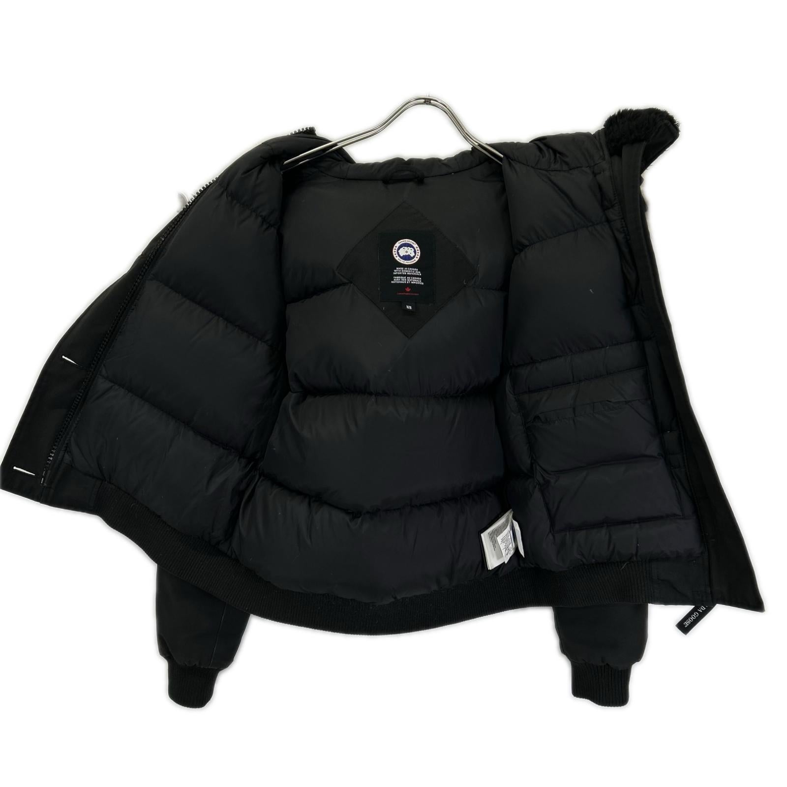 CANADA GOOSE カナダグース 国内正規 7967JL LABRADOR BOMBER/ラブラドールボンバー ブラック コヨーテファーフーデッドダウンジャケット ジャケット
