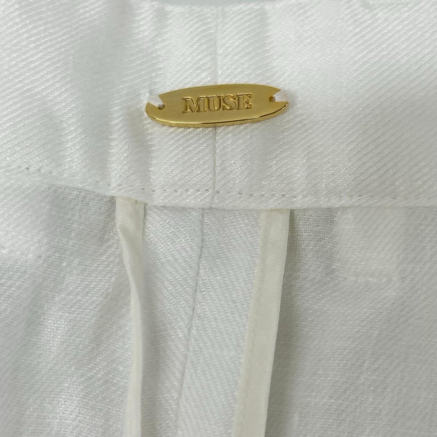 MUSE ミューズ 26年製 ホワイト OGLINEN Wタックワイドパンツ ボトムス