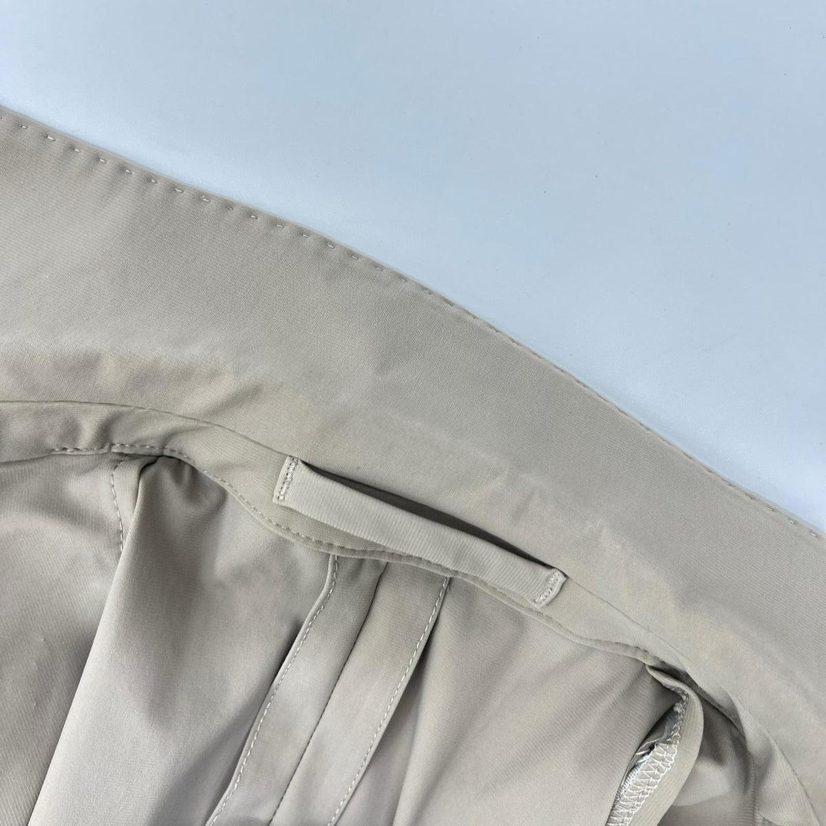 LARDINI ラルディーニ JY031AQ ベージュ ナイロン ストレッチ 3Bシングルジャケット/パンツ 2Pスーツセットアップ スーツ セットアップ
