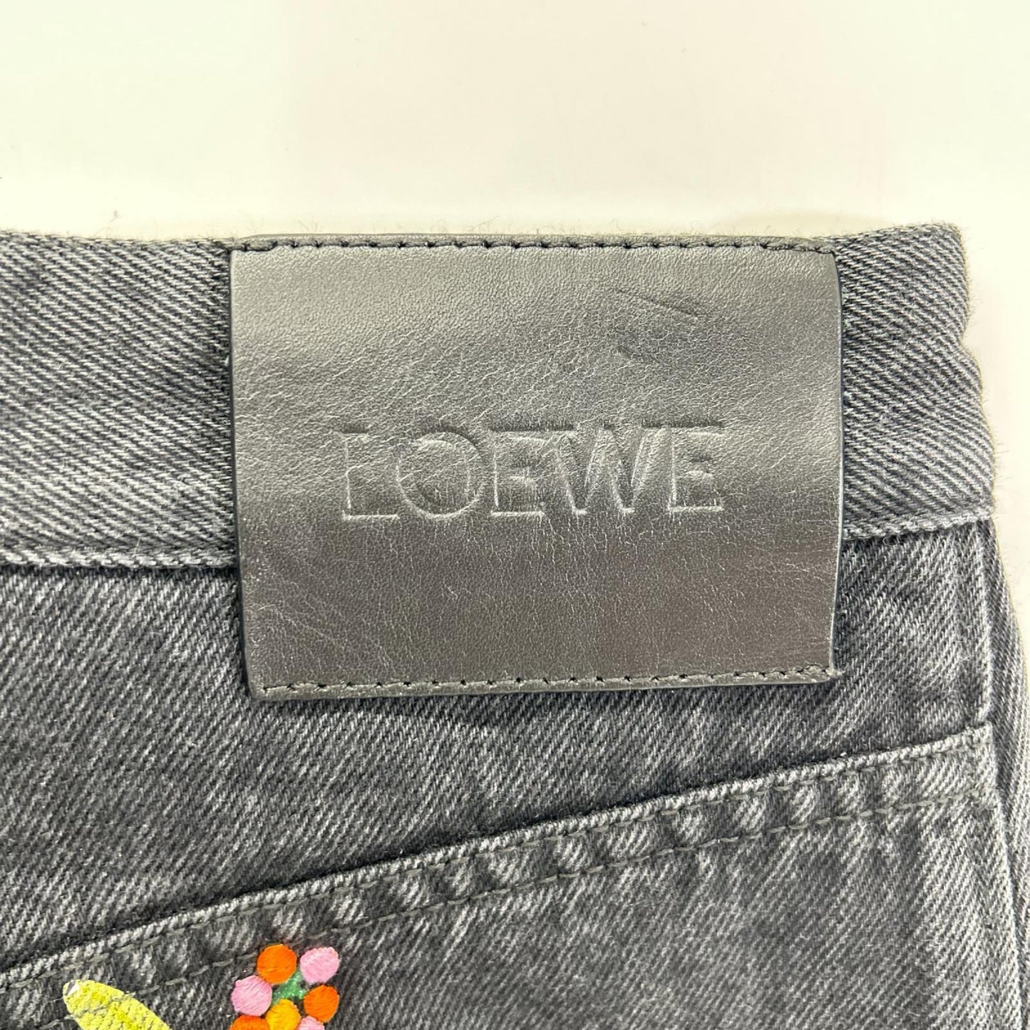 LOEWE ロエベ 【×SUNA FUJITA/スナフジタ】S359Y11XAX 24SS ブラック バックプリント バギーデニムパンツ ボトムス