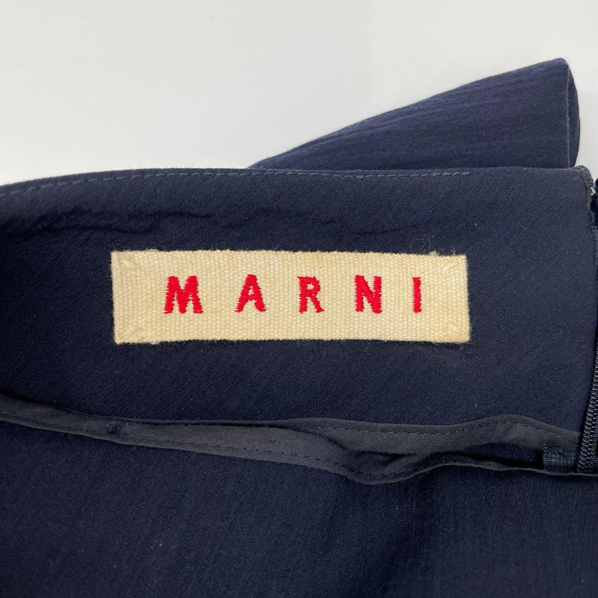 MARNI マルニ ネイビー バックジップ アシンメトリー フリル スカート ボトムス