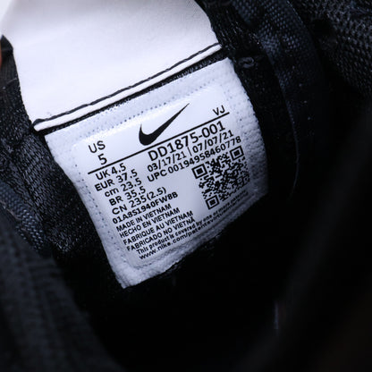 NIKE ナイキ ｘsacai サカイ【新品同様】DD1875-001 VAPORWAFFLE ローカットスニーカー シューズ
