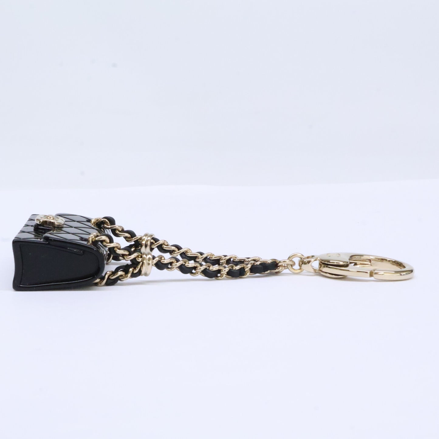 CHANEL シャネル 新品同様 B23C ABA121 GP/レザー/レジン ココマーク マトラッセチェーンバッグモチーフ バッグチャーム/ キーホルダー