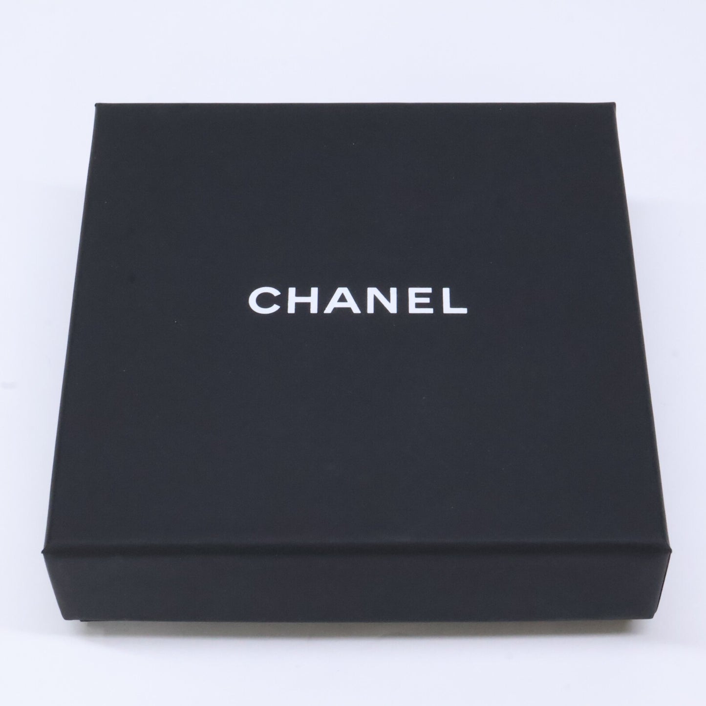 CHANEL シャネル 新品同様 B23C ABA121 GP/レザー/レジン ココマーク マトラッセチェーンバッグモチーフ バッグチャーム/ キーホルダー