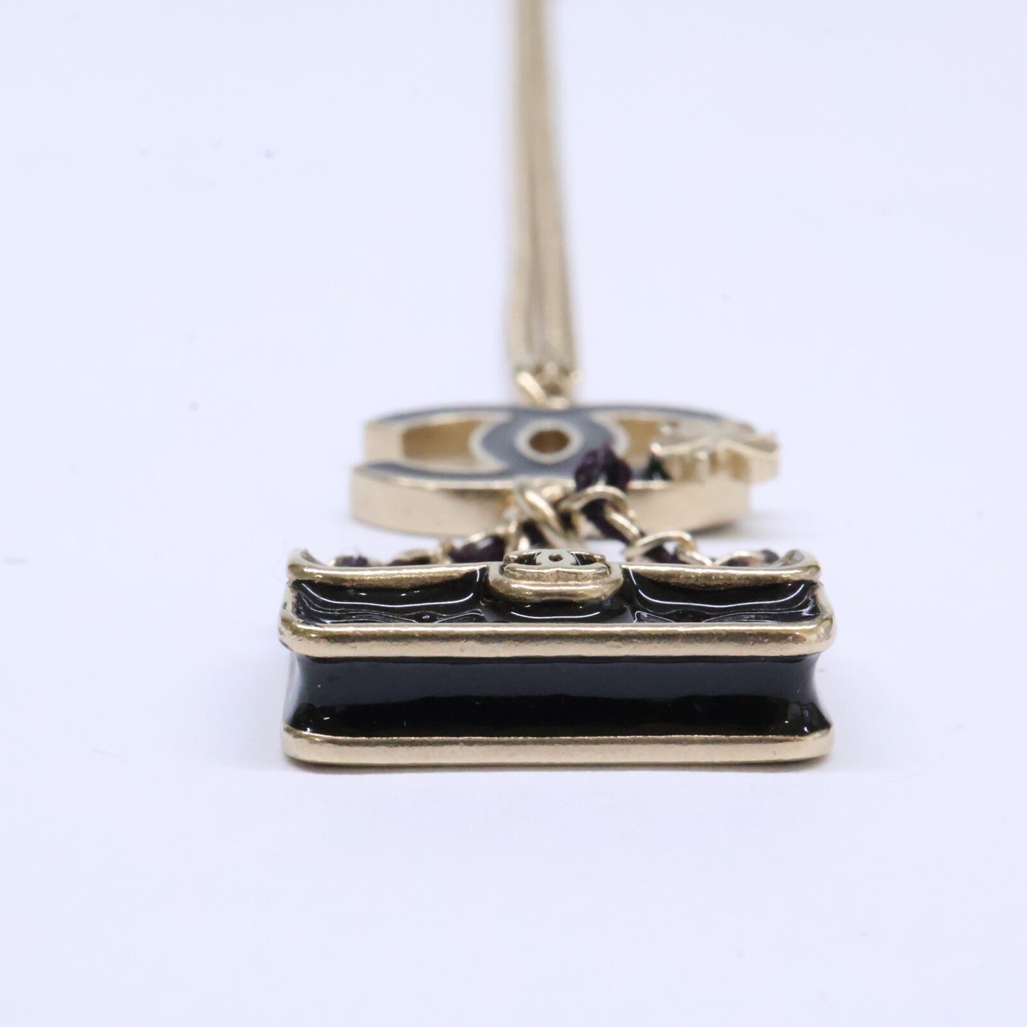 CHANEL シャネル 美品 B12A マトラッセバッグ/クローバー＆ココマークモチーフ ロングチェーン ネックレス