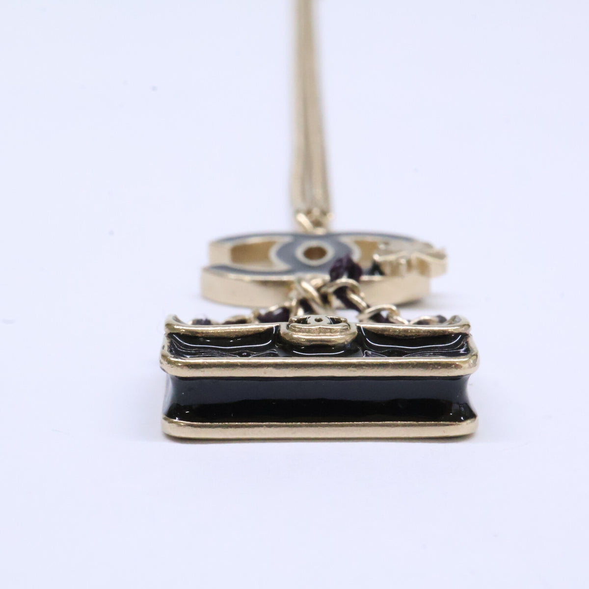 CHANEL シャネル 美品 B12A マトラッセバッグ/クローバー＆ココマークモチーフ ロングチェーン ネックレス