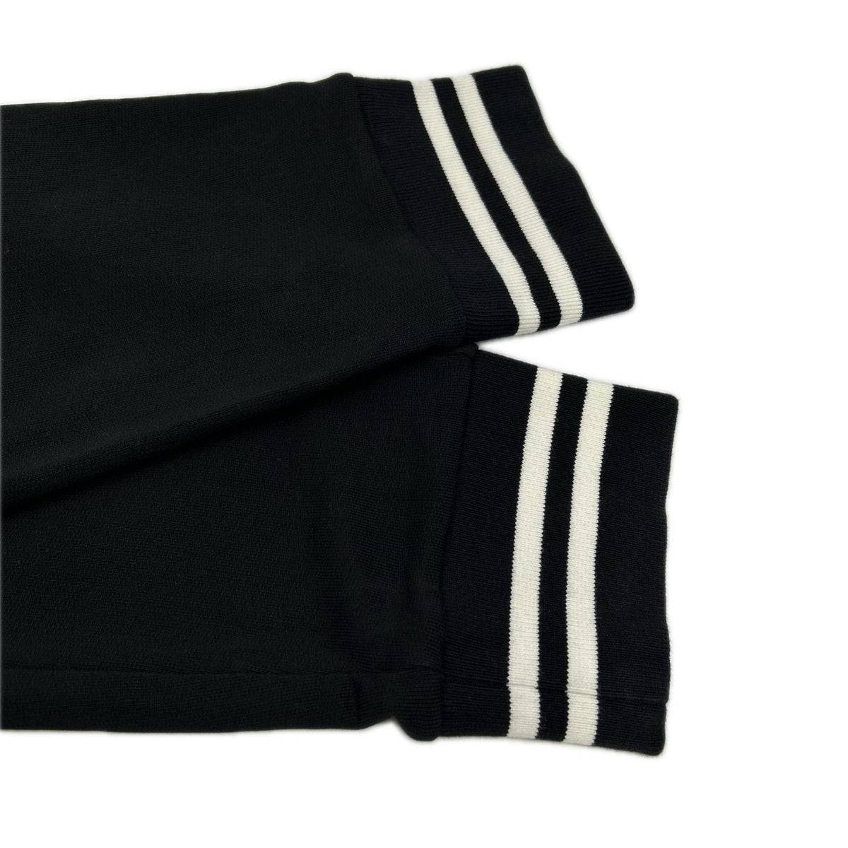 MONCLER モンクレール J10918H00017 ブラック レザーパッチ PANTALONE LUNGO /スウェットパンツ ボトムス