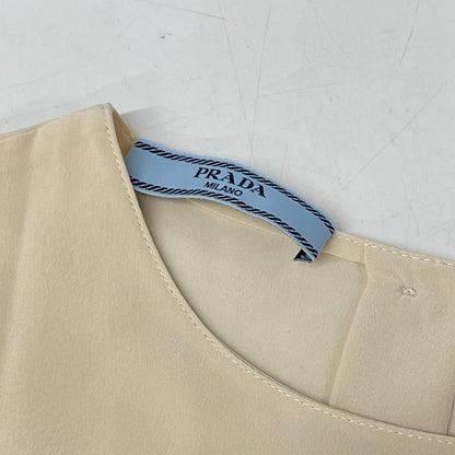 PRADA プラダ ライトベージュ 7分袖 バックボタン シルクブラウス トップス