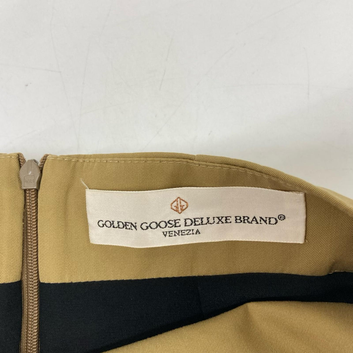 GOLDEN GOOSE ゴールデングース 44-05-51-05006 ベージュ アセテート混 バックジップ フレアロングスカート スカート