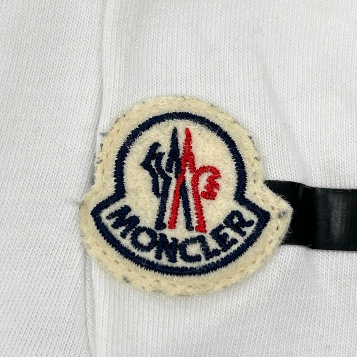 MONCLER モンクレール H20918D00003 ホワイト フロントプリント クルーネック ロングスリーブ カットソー トップス