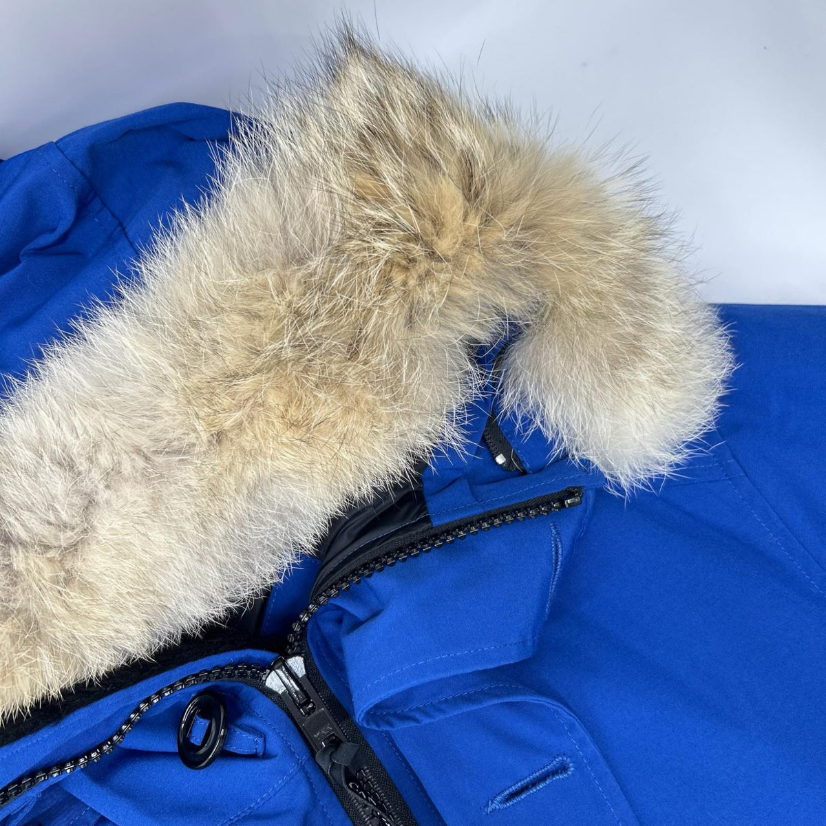 CANADA GOOSE カナダグース ユナイテッドアローズ別注 2072JM YORKTON/ヨークトン ブルー コットン混 コヨーテファー フーデッドダウンジャケット ジャケット