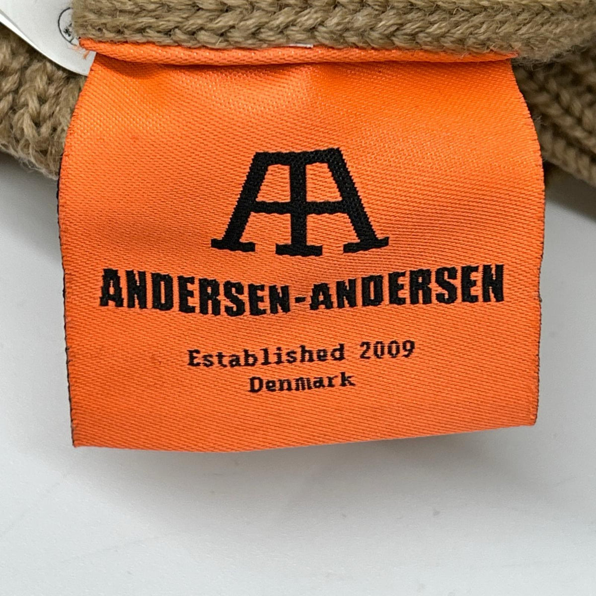 ANDERSEN-ANDERSEN アンデルセンアンデルセン ベージュ モックネック プルオーバーニット トップス