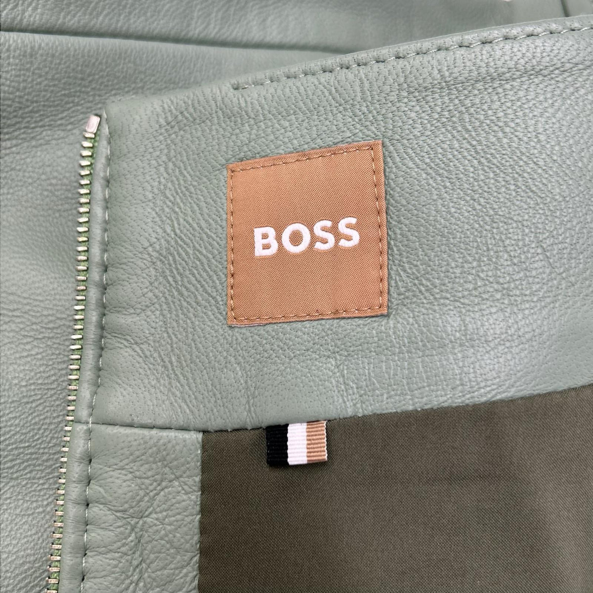 BOSS ボス 10248650 セトラ グリーン ラムスキン サイドジップ タイトスカート スカート