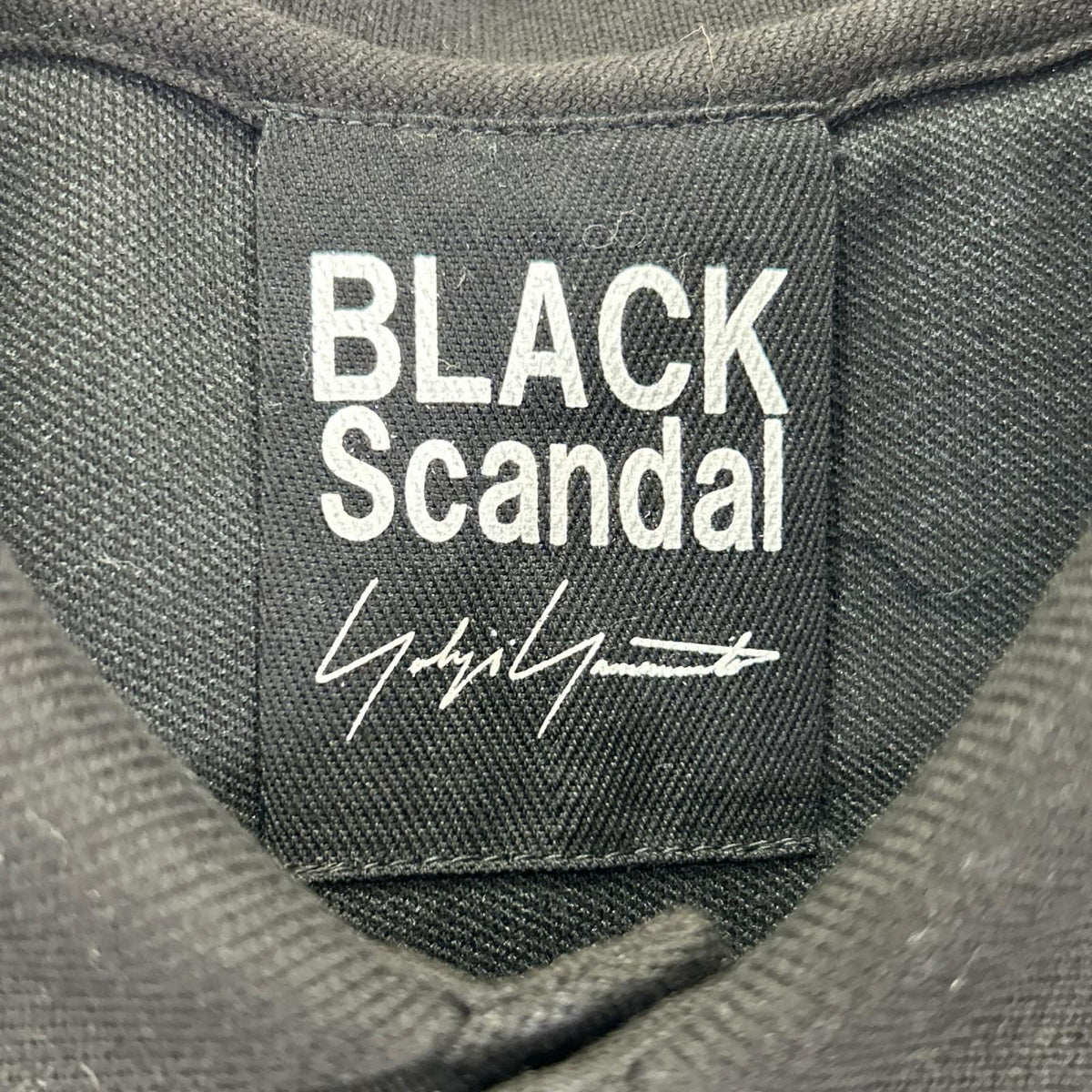 BLACK Scandal Yohji Yamamoto ブラックスキャンダルヨウジヤマモト HZ-T36-083 ブラック 鹿の子 ポケットロゴ刺繍半袖ポロシャツ トップス