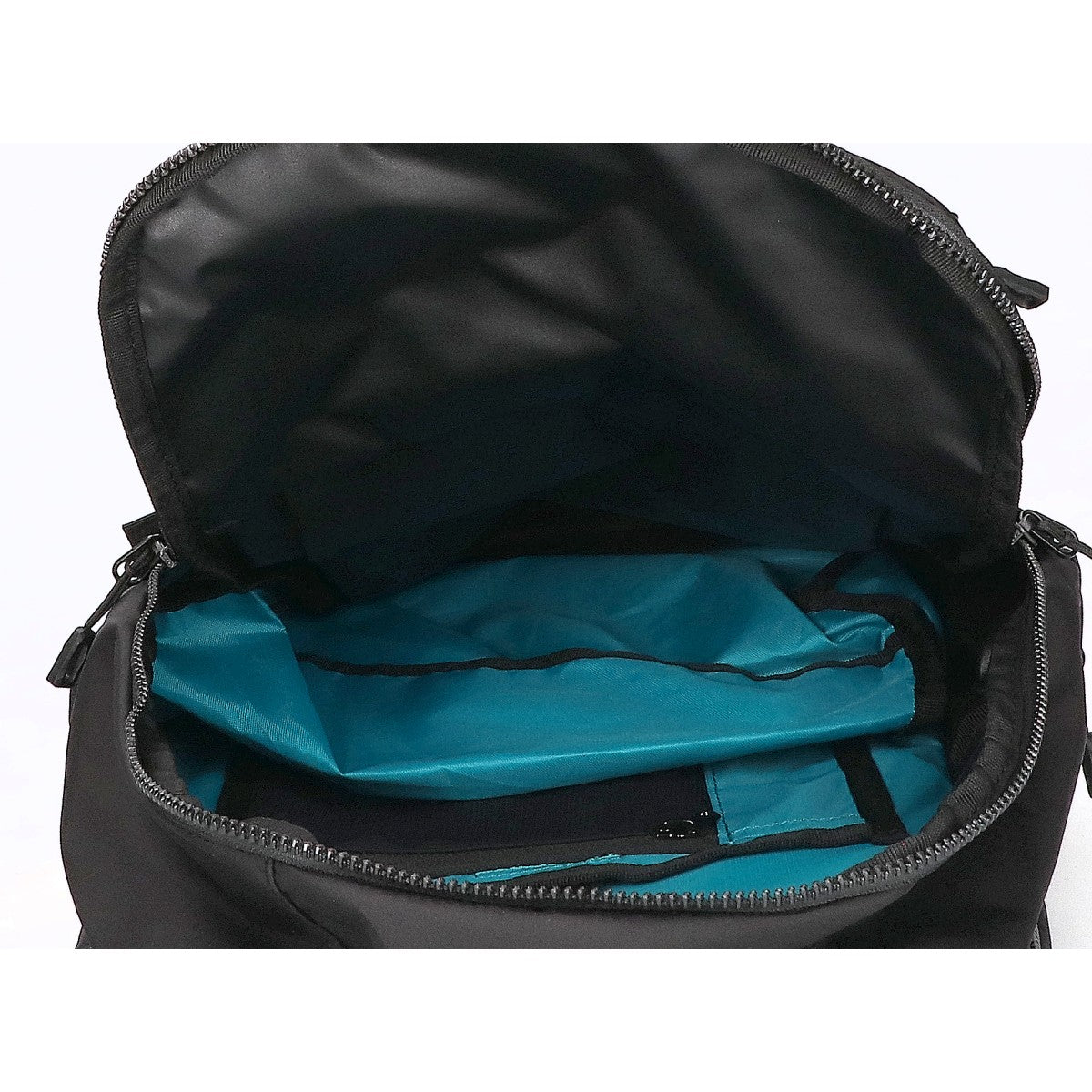 MILLET ミレー 【新品同様】MIS0725 EXP17 デイパック/バックパック リュック バックパック