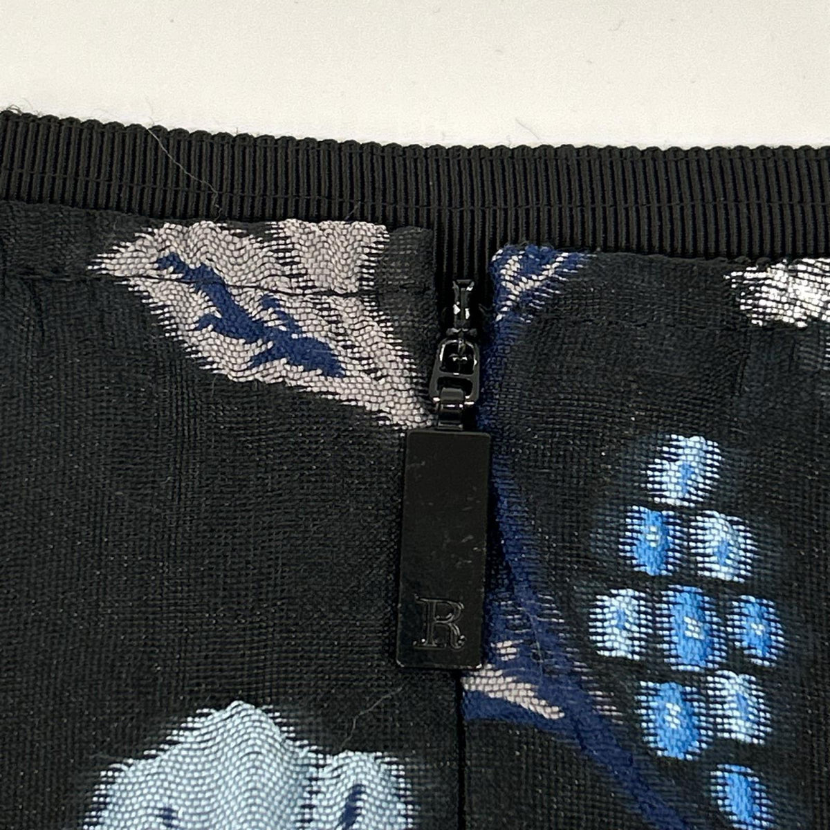 Rene ルネ 6234110 22AW ブラック×ブルー 花柄Aラインフレアスカート スカート