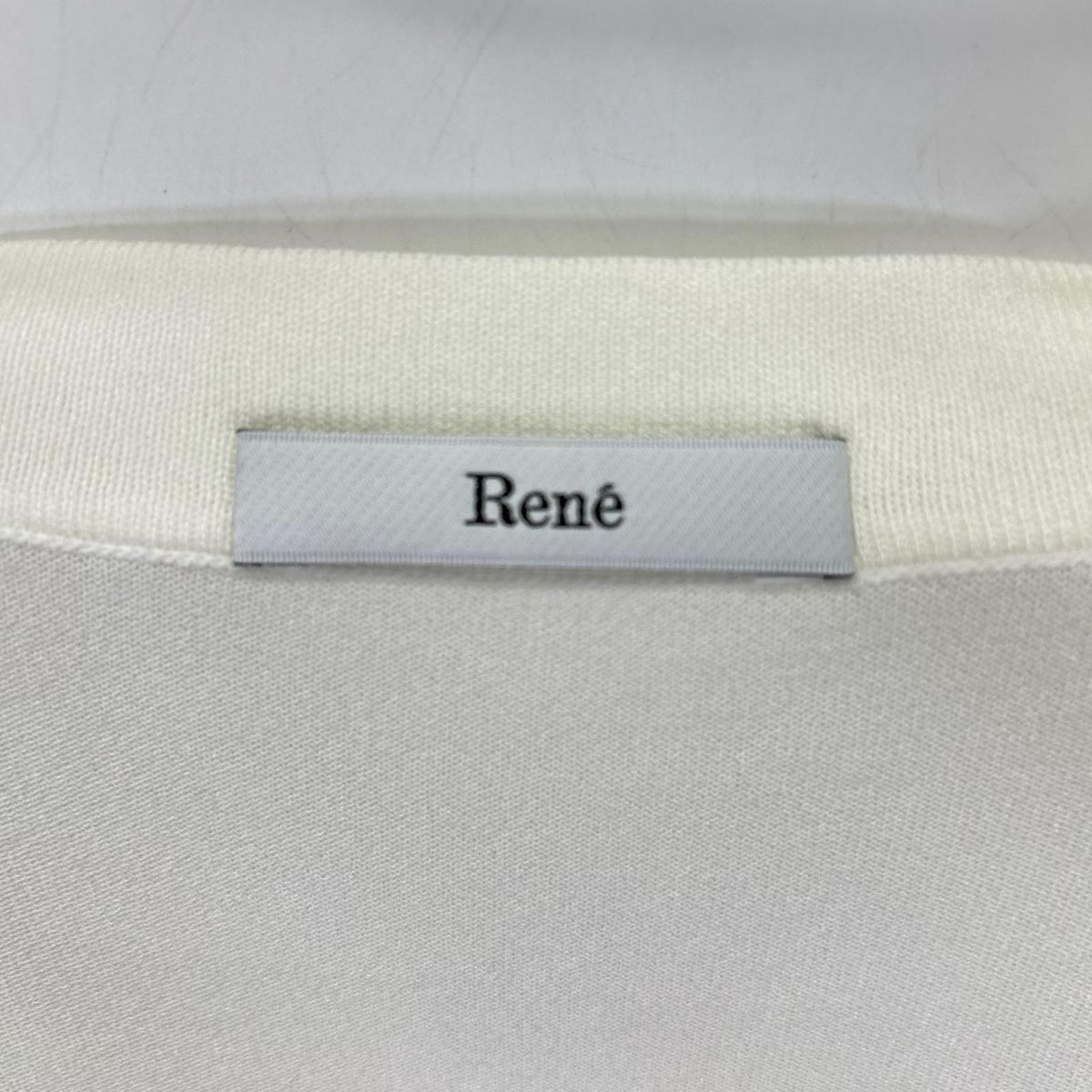 Rene ルネ 6132310 21AW ホワイト Vネック パールボタン 長袖リボンニットカーディガン トップス