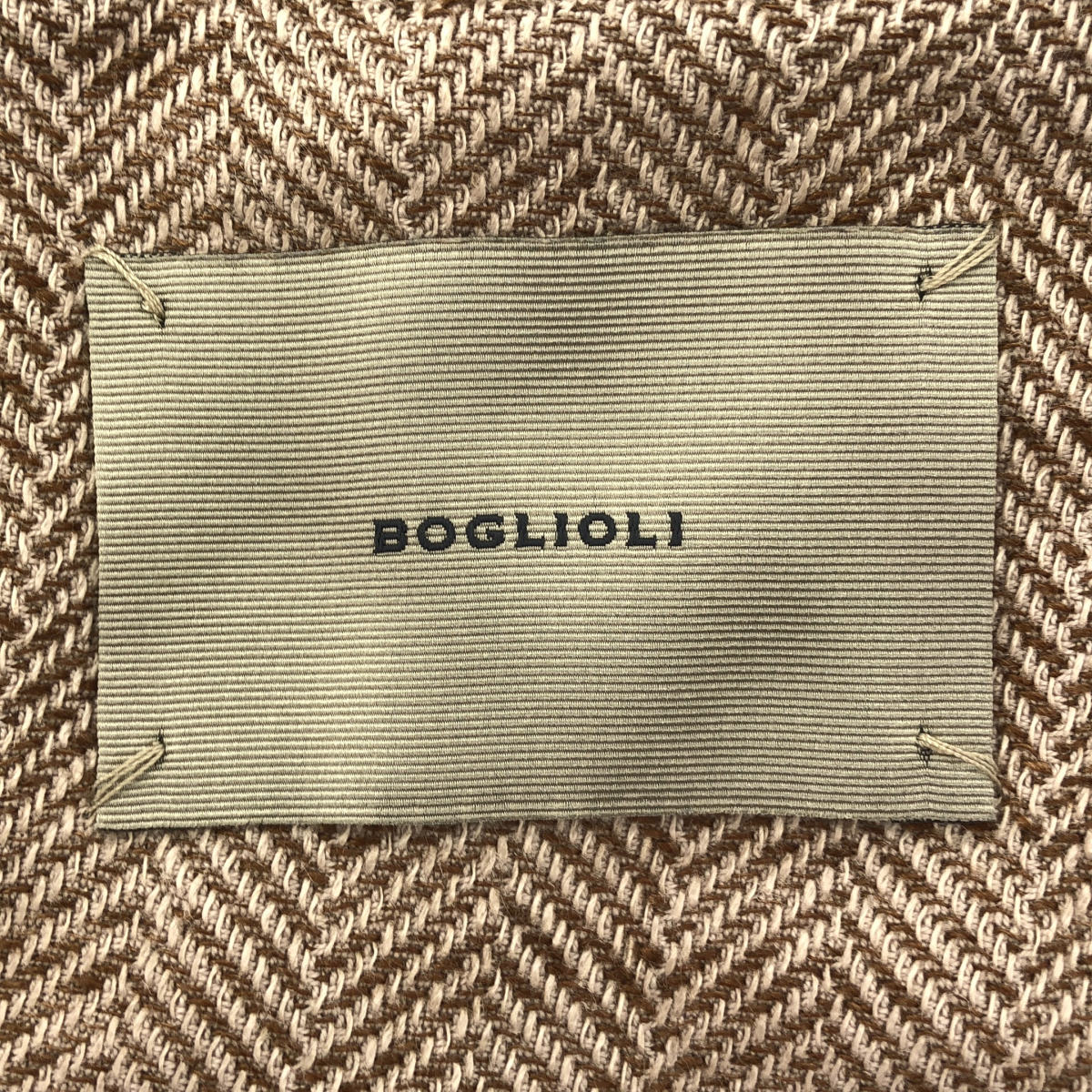 BOGLIOLI ボリオリ ベージュ R3302G CAOT ヘリンボーン 3Bテーラードジャケット トップス