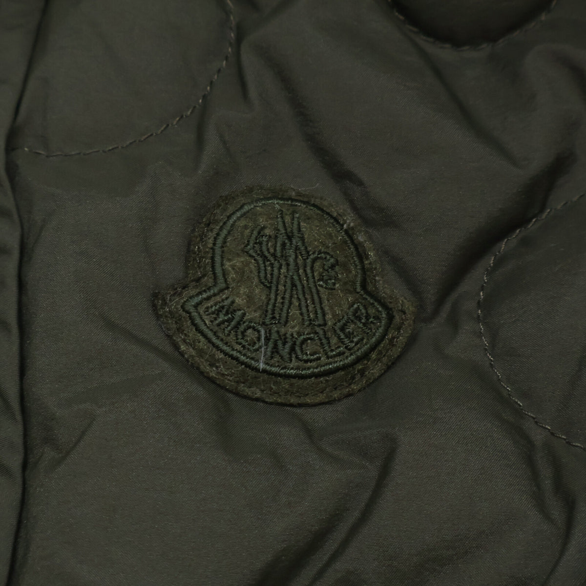 MONCLER モンクレール GENIUS x SALEHE BEMBURY 23AW CAMICIA ナイロン バックプリント ショートスリーブキルティングダウンジャケット ジャケット