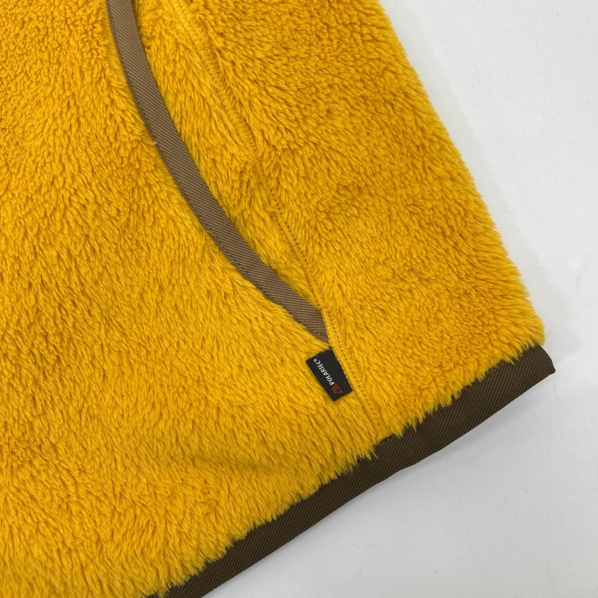 MONCLER モンクレール 【GRENOBLE】24AW イエロー マウンテンモチーフロゴ ポーラーテック フリースベスト/ジレ ベスト