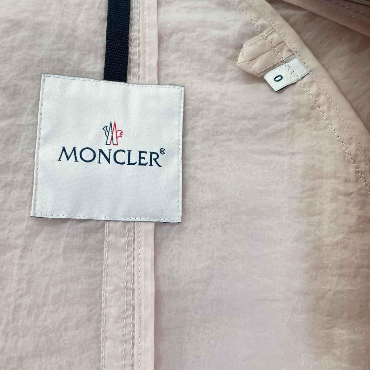MONCLER モンクレール PERLE ピンク オーガンジーナイロン シワ加工 スナップボタン フーデッドシアートレンチコート コート
