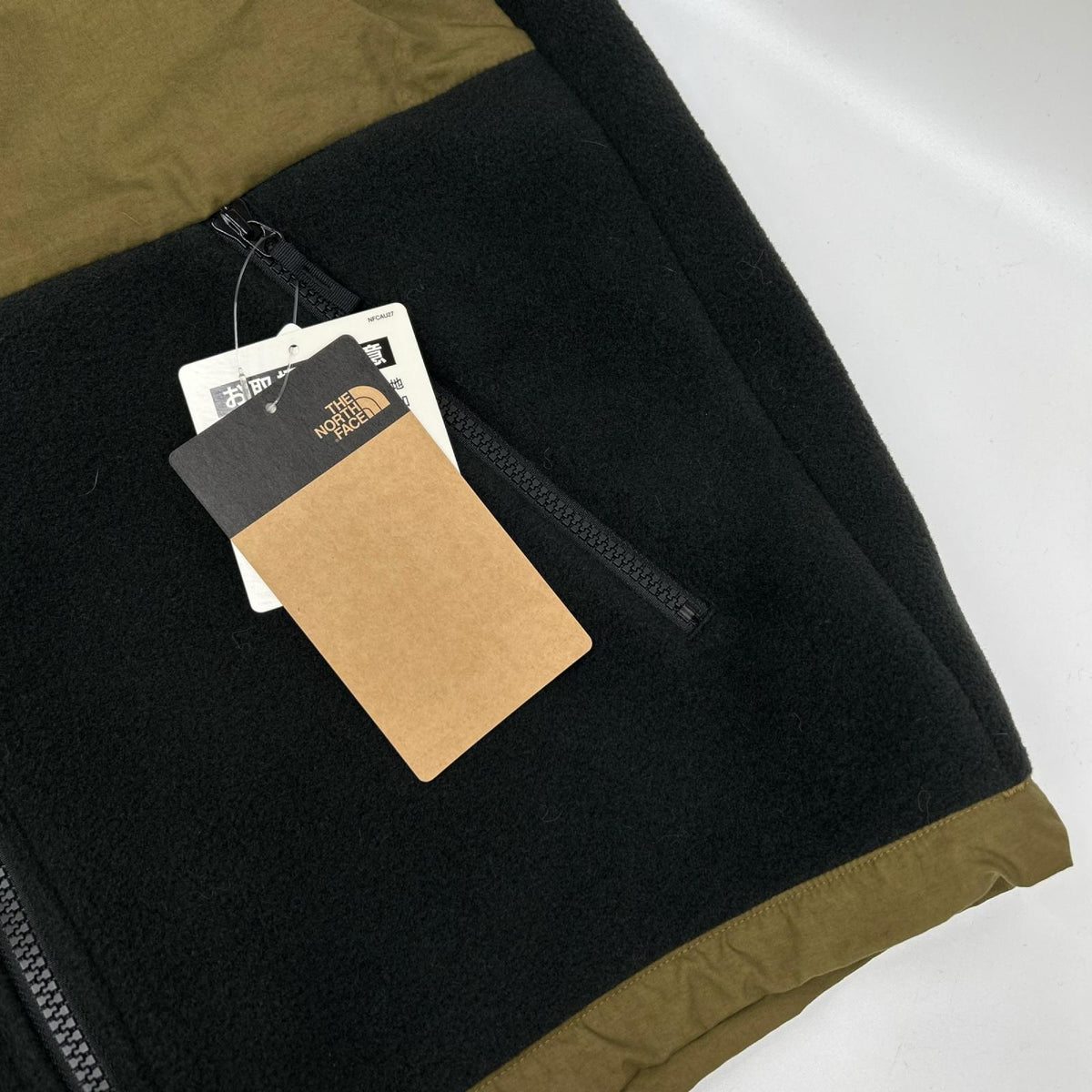 THE NORTH FACE ノースフェイス NA22030R ブラック×カーキ Denali Jacket/デナリジャケット ジャケット