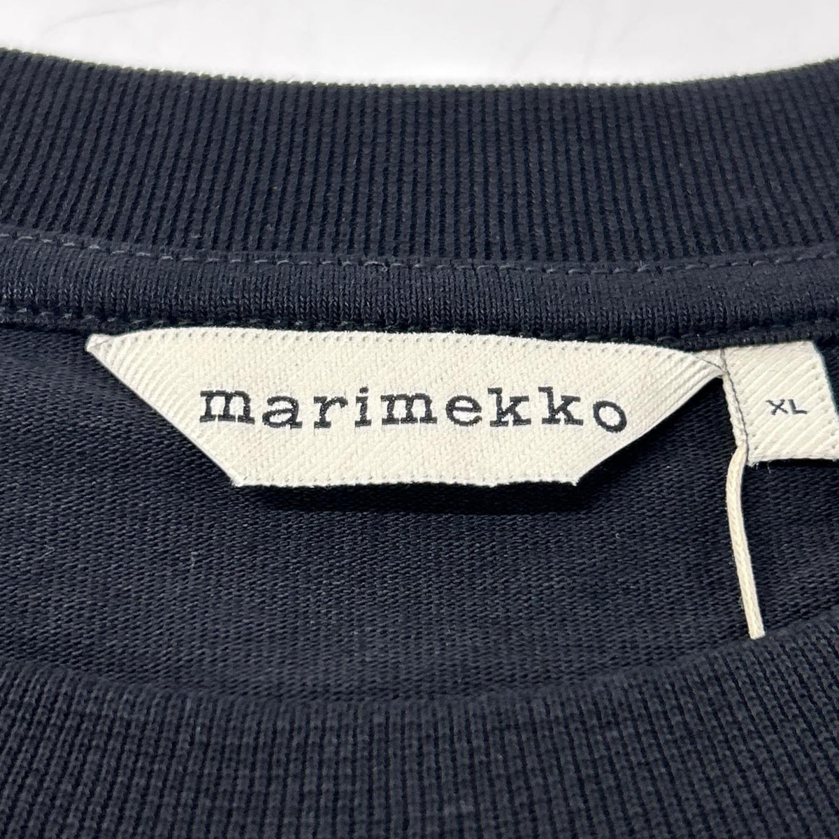 marimekko マリメッコ ブラック UNIKKO/ウニッコ ワンポイント刺繍 S/Sカットソー トップス