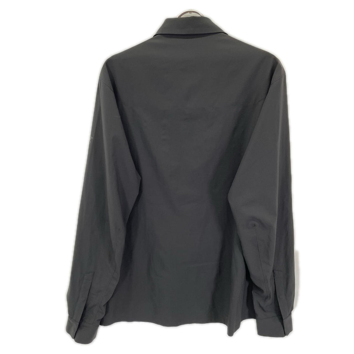 ARC'TERYX アークテリクス X000007410 23SS ブラック SKYLINE LS SHIRT スカイライン 比翼ボタン 長袖 ボタンシャツ トップス