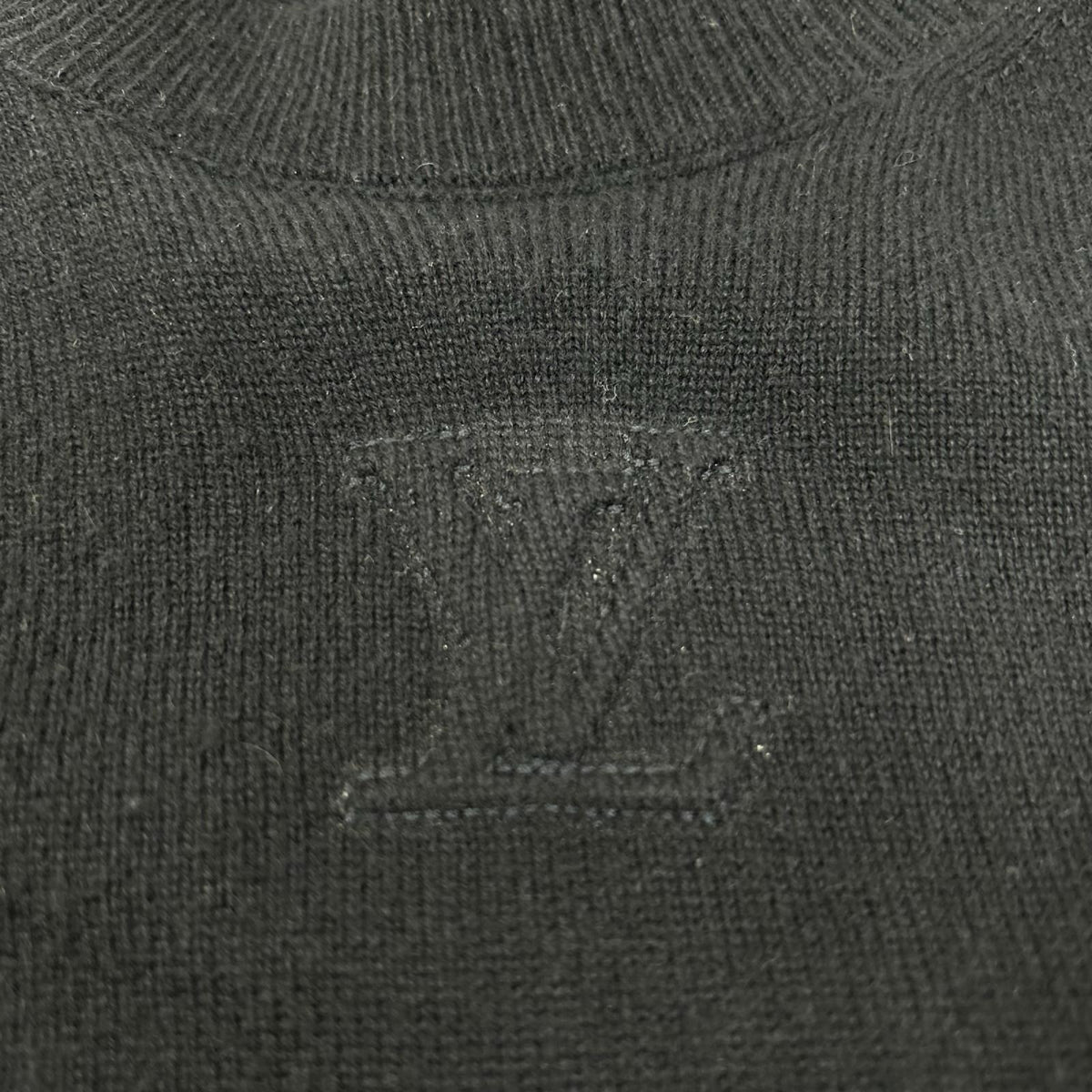 LOUIS VUITTON ルイヴィトン RM221Q JZE HMN40W 22SS ダークネイビー カシミヤシルク LV エンボスロゴ インサイドアウト クルーネックニット トップス
