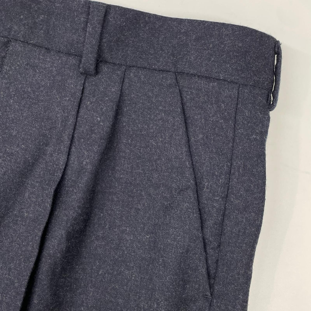 Lacoste ラコステ HH9227-10 ネイビー ストレートフィットフェルテッドウールプリーツパンツ ボトムス
