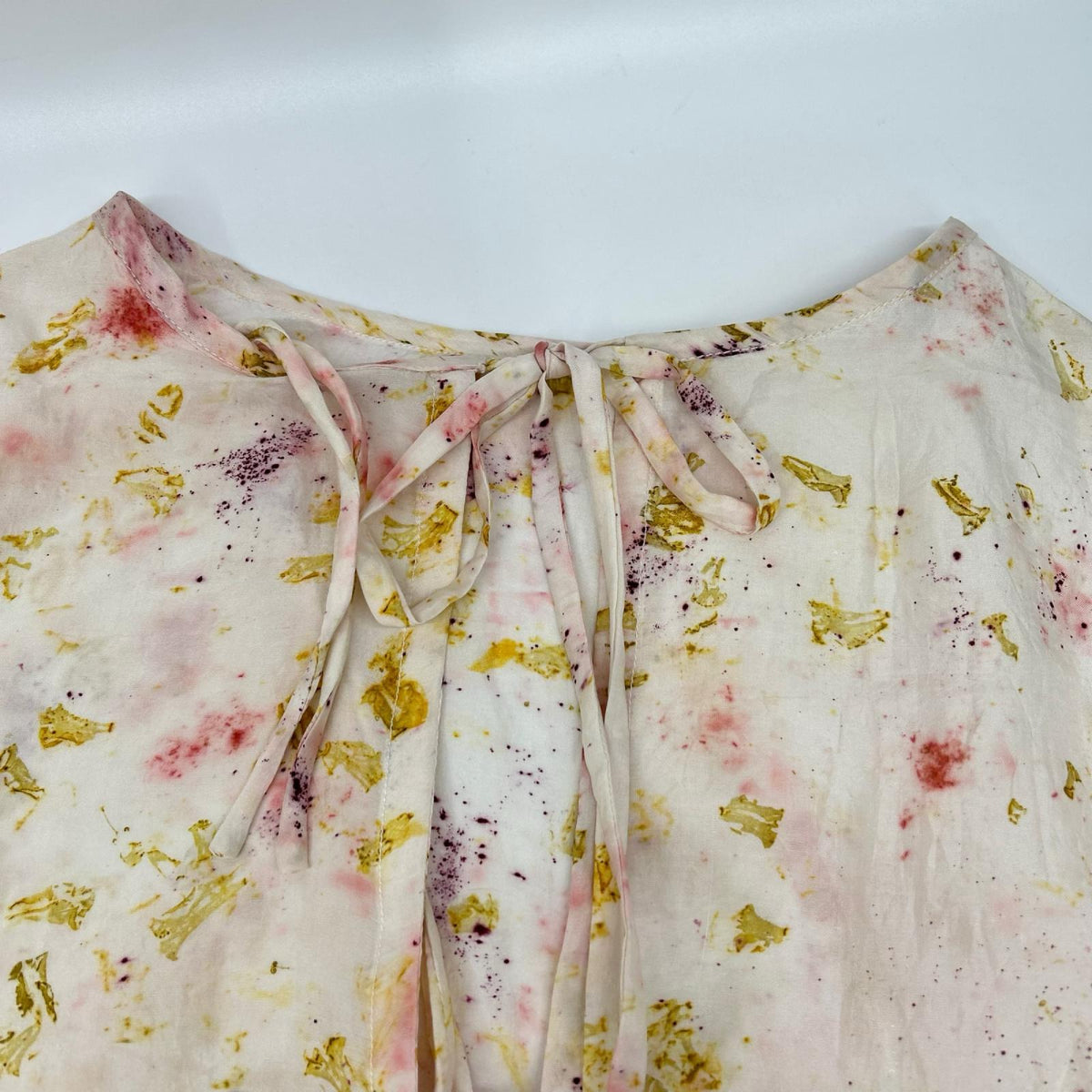 ライトピンク フラワーハンドプリント PHOOL SILK DRESS ワンピース