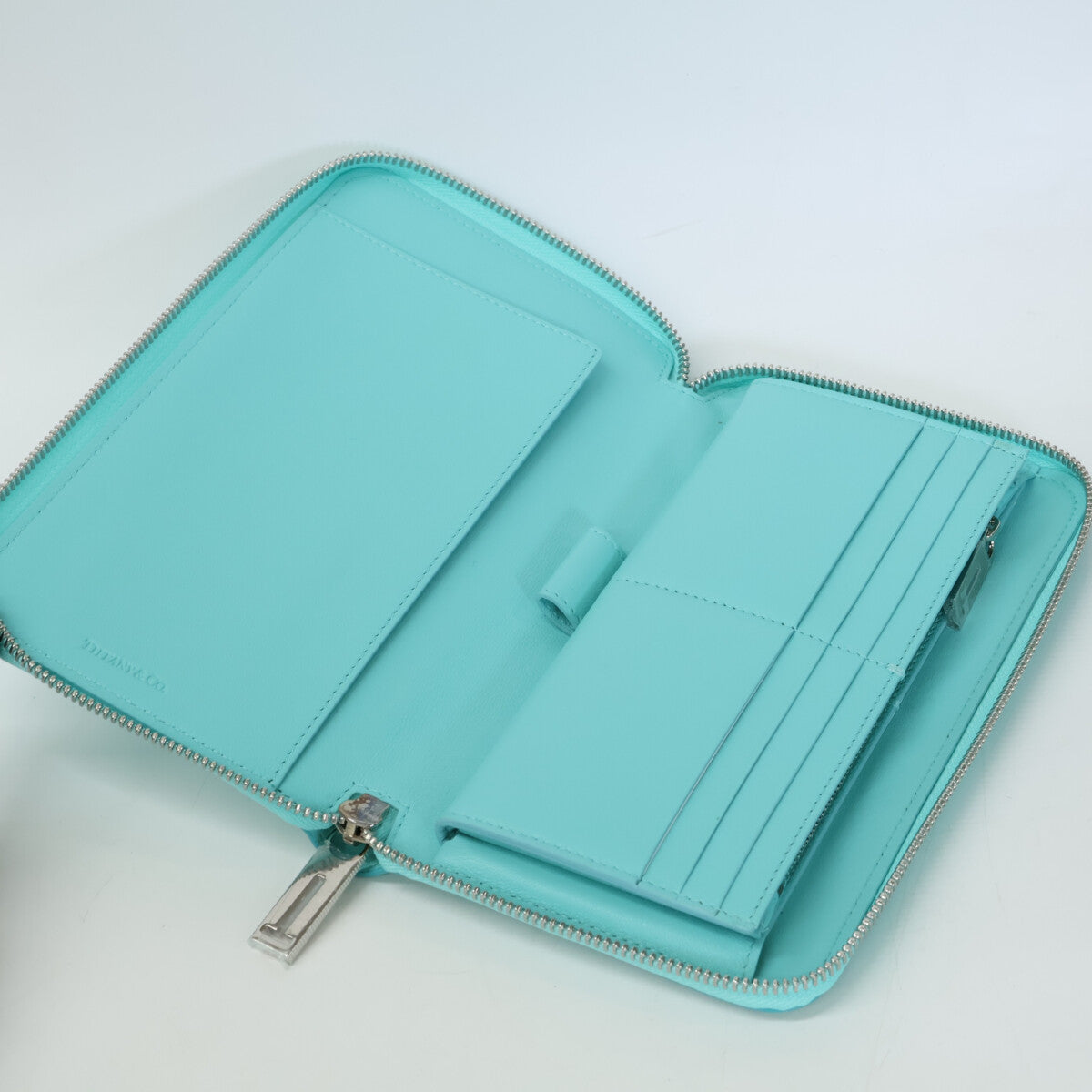 TIFFANY&Co. ティファニー 【新品同様】スムースレザー ラウンドファスナー ロングウォレット 長財布（小銭入れあり）