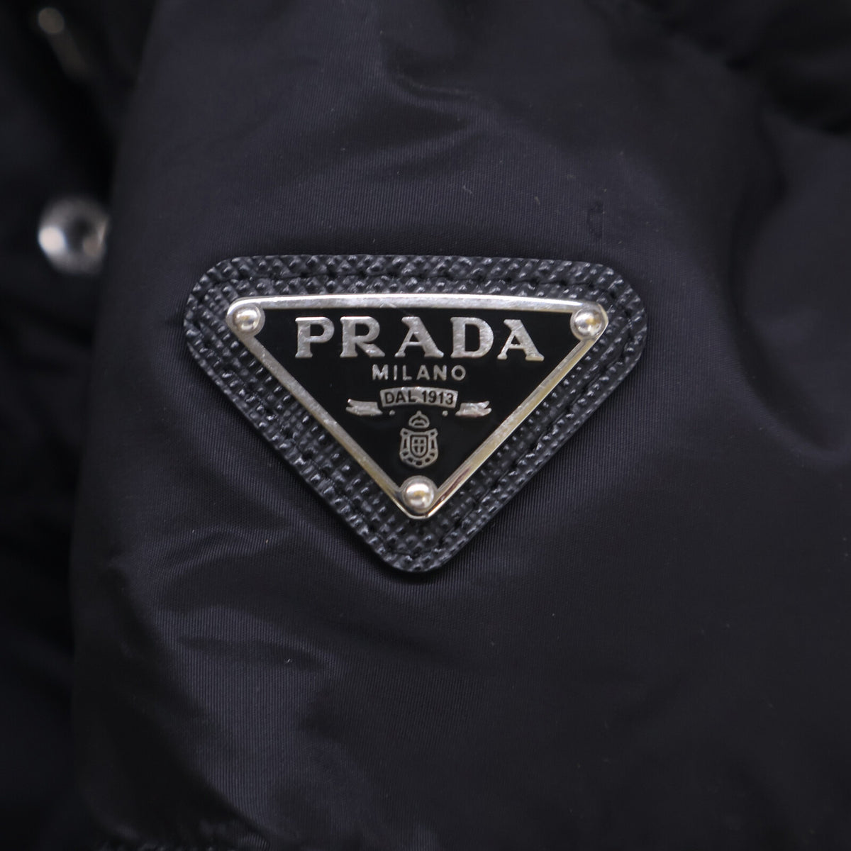 PRADA プラダ 【国内正規】29X544 アームトライアングルロゴプレート フード付ダウンジャケット ジャケット