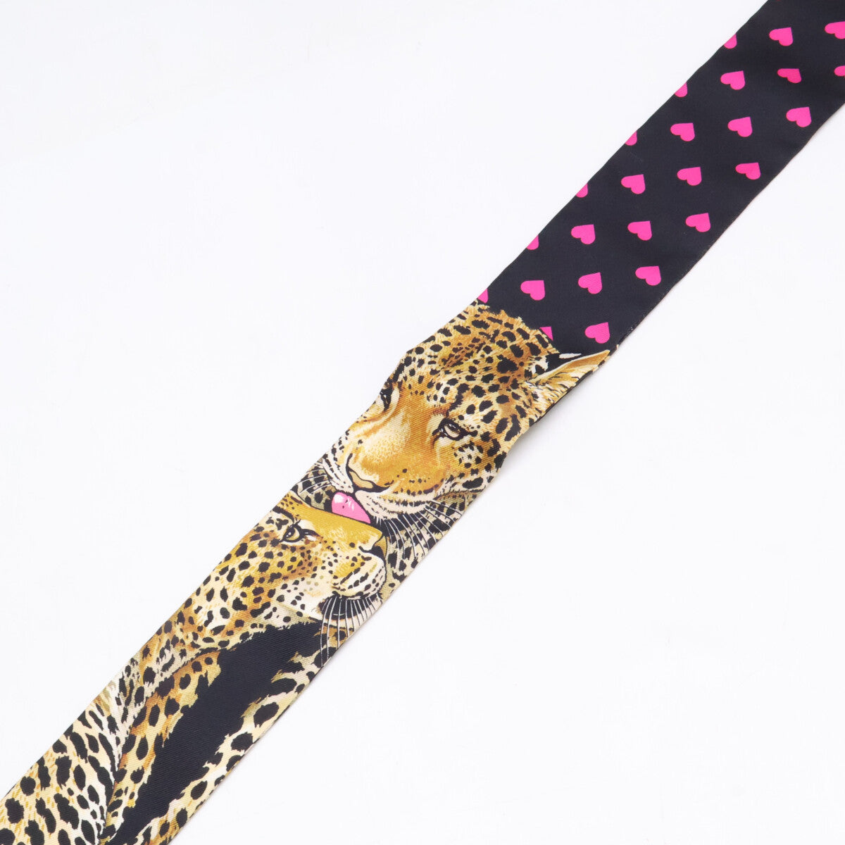 HERMES エルメス 【美品/バレンタインコレクション】H063513S 13 JUNGLE LOVE LOVE ジャングルラブラブ シルク ツイリー スカーフ