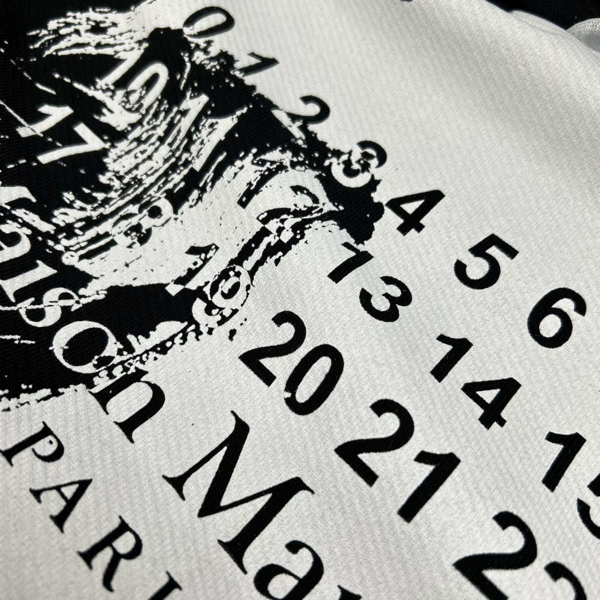 Maison margiela メゾンマルジェラ S50GU0151 20AW ブラック DIAGONAL PAINT EFFECT HOODIE ペンキロゴオーバーサイズプルオーバーパーカー トップス