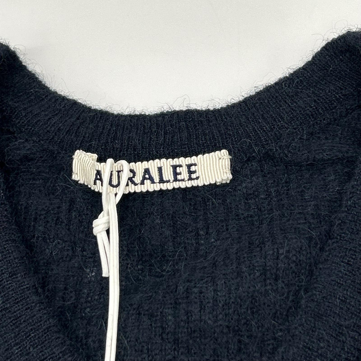 AURALEE オーラリー 26AW A26AV03AK ネイビー BABY SURI ALPACA SHEER KNIT V-NECK P/O トップス