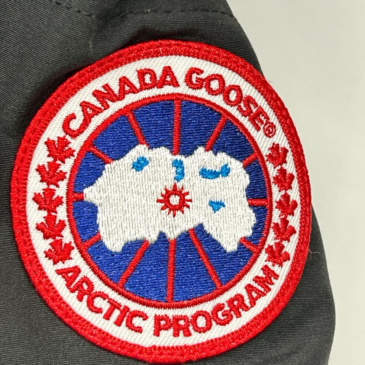 CANADA GOOSE カナダグース 2302JL ブラック MACKENZIE PARKA/マッケンジー パーカ ジャケット