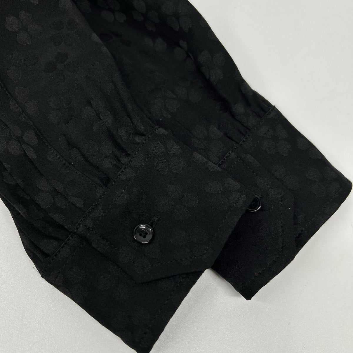 SAINT LAURENT PARIS サンローランパリ 21年製 680733 ブラック フラワー総柄 シルク100 ギャザーシャツ トップス