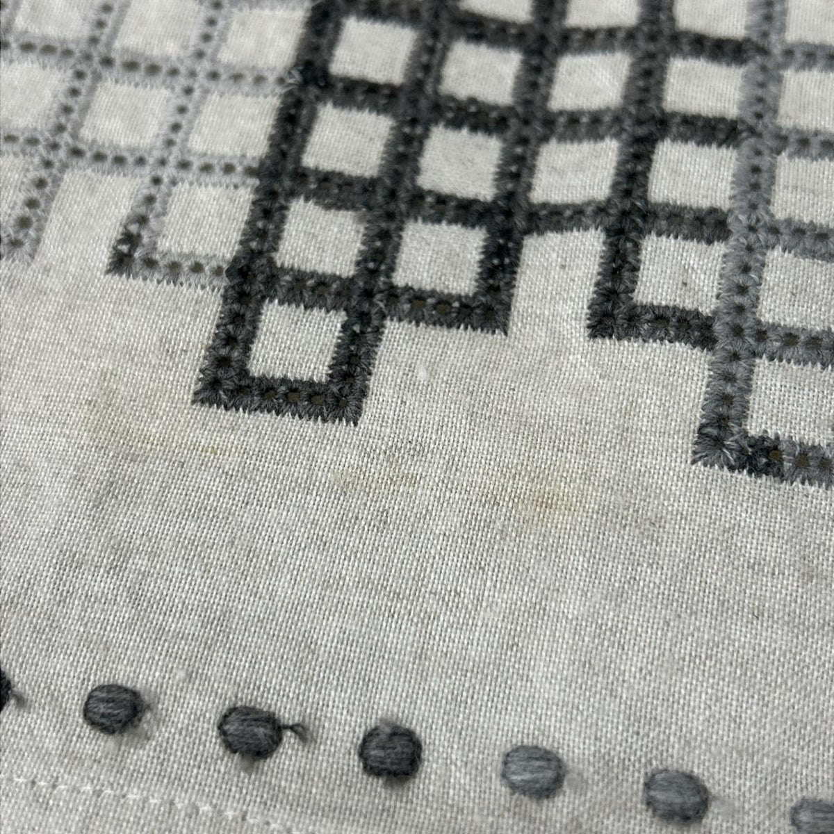 PJC KAZUKO ONISHI ピー ジェイ シー ベージュ リネン100 幾何学模様刺繍 スカート スカート