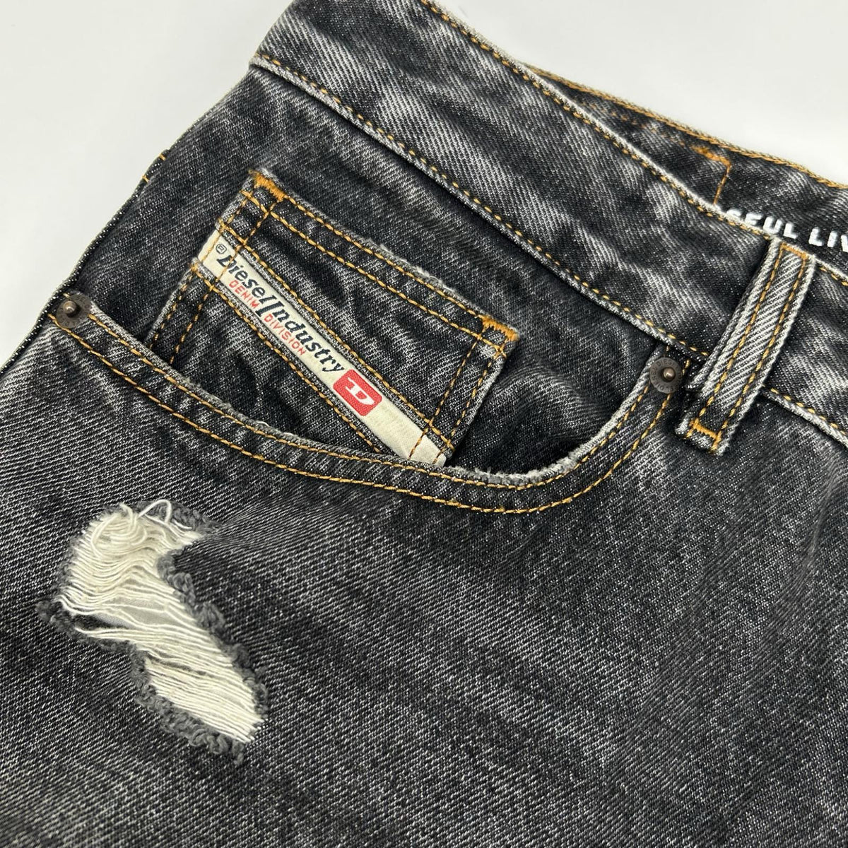 DIESEL ディーゼル A06371 007F6 ブラック D-RISE Straight Jeans ボトムス