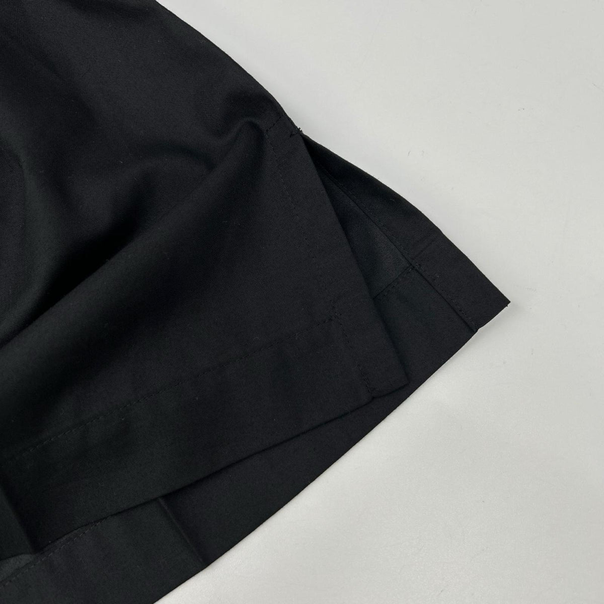ISSEY MIYAKE MEN イッセイミヤケメン LA63FJ054 ブラック COMPACT SHIRT トップス