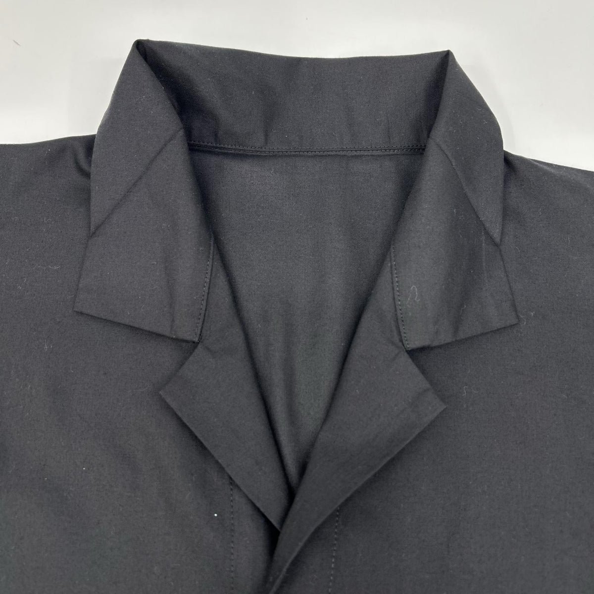 ISSEY MIYAKE MEN イッセイミヤケメン LA63FJ054 ブラック COMPACT SHIRT トップス