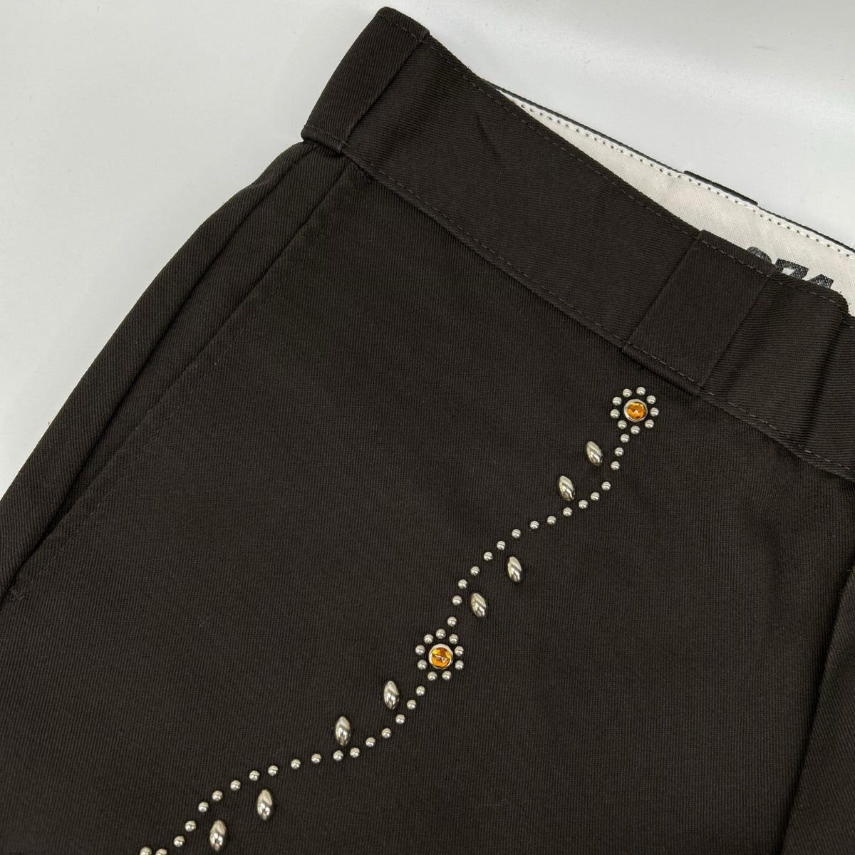 Dickies ディッキーズ 【×HTC】ブラウン 874 ウォレットチェーンスタッズ カスタムパンツ ボトムス