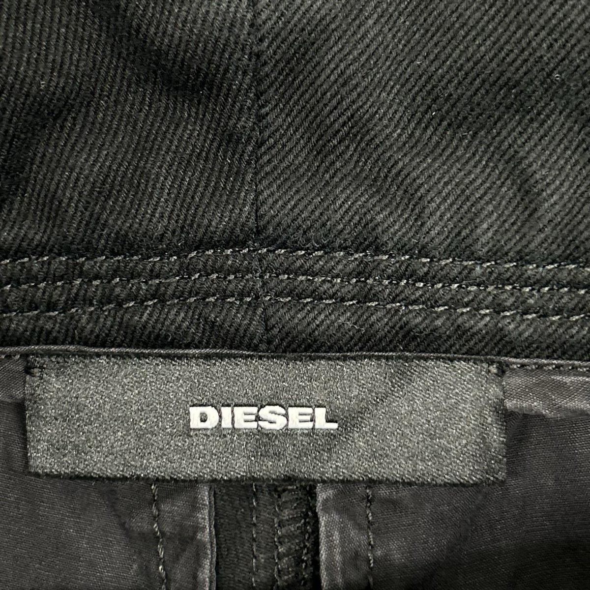 DIESEL ディーゼル ブラック コットン サイドスリット カットオフデザイン ランダムタック ハイウエストワイドパンツ ボトムス