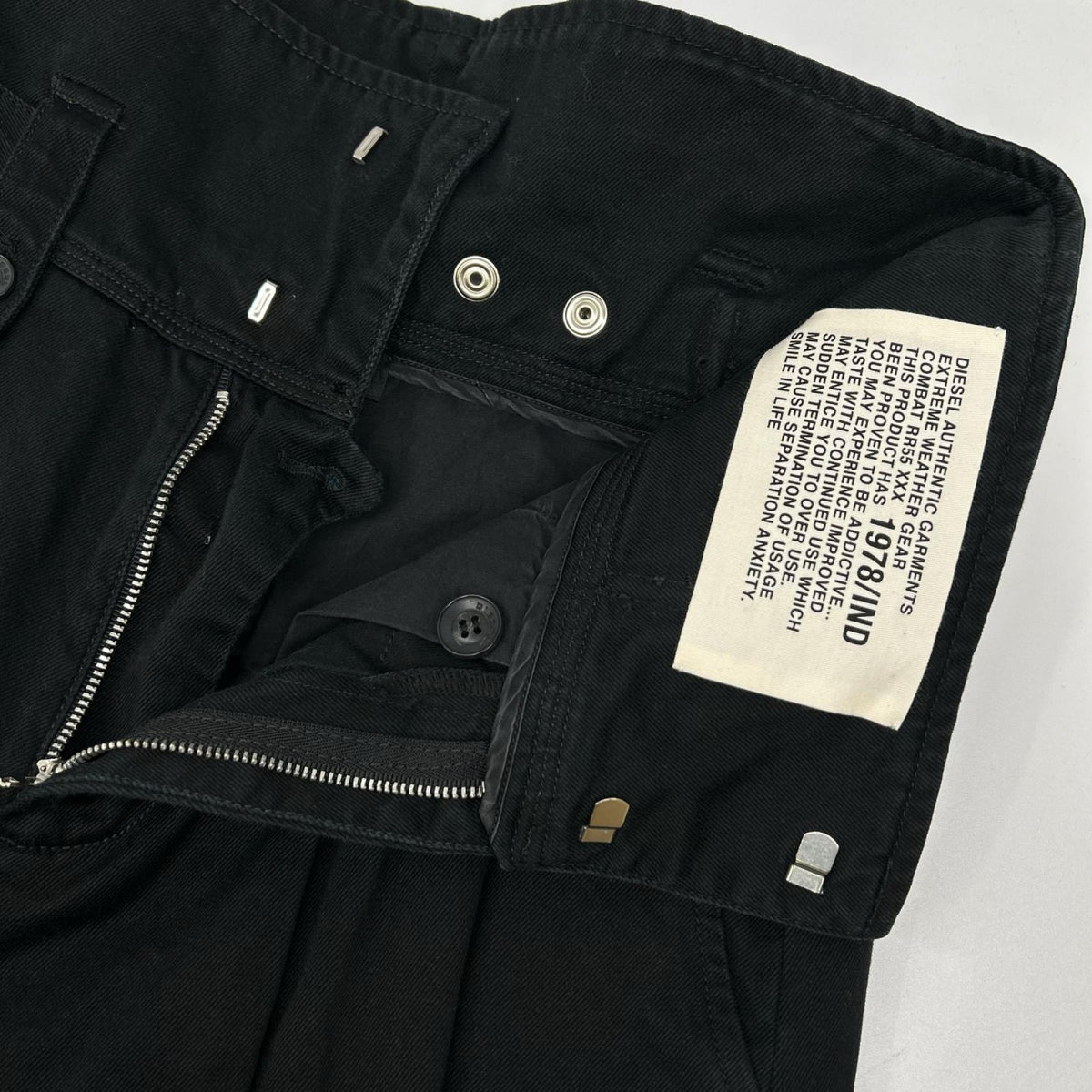 DIESEL ディーゼル ブラック コットン サイドスリット カットオフデザイン ランダムタック ハイウエストワイドパンツ ボトムス