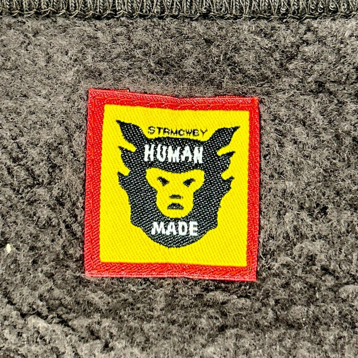 HUMAN MADE ヒューマンメイド ダークグレー×ホワイト コットン混 スプレーロゴ ミリタリークルーネックスウェット トップス
